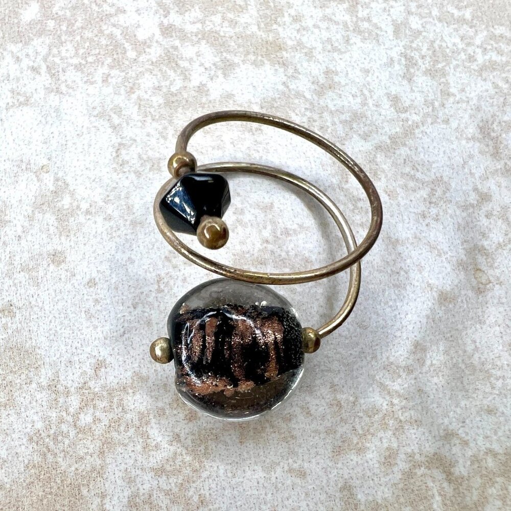 Silver Tone Glass Statement Ring Size 9 Modernist